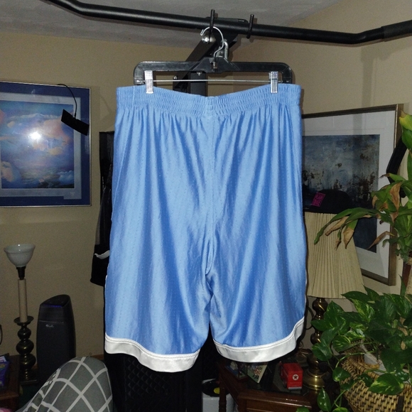 Men's Jordan North Carolina shorts size 2XL - Picture 5 of 7